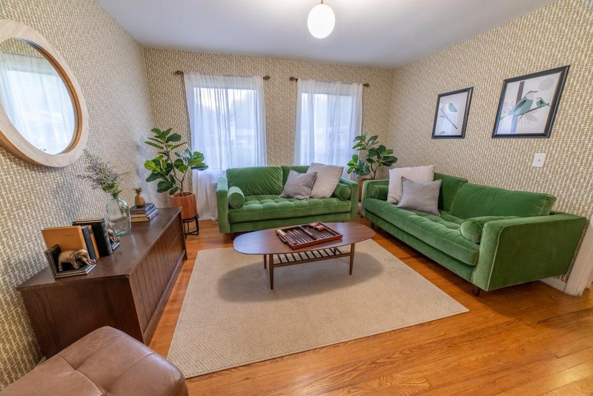 The Springs Motel New Ashford Bagian luar foto