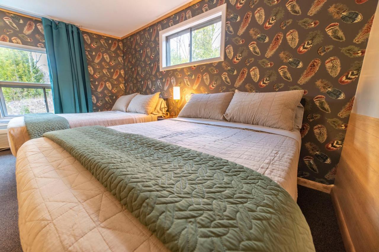 The Springs Motel New Ashford Bagian luar foto