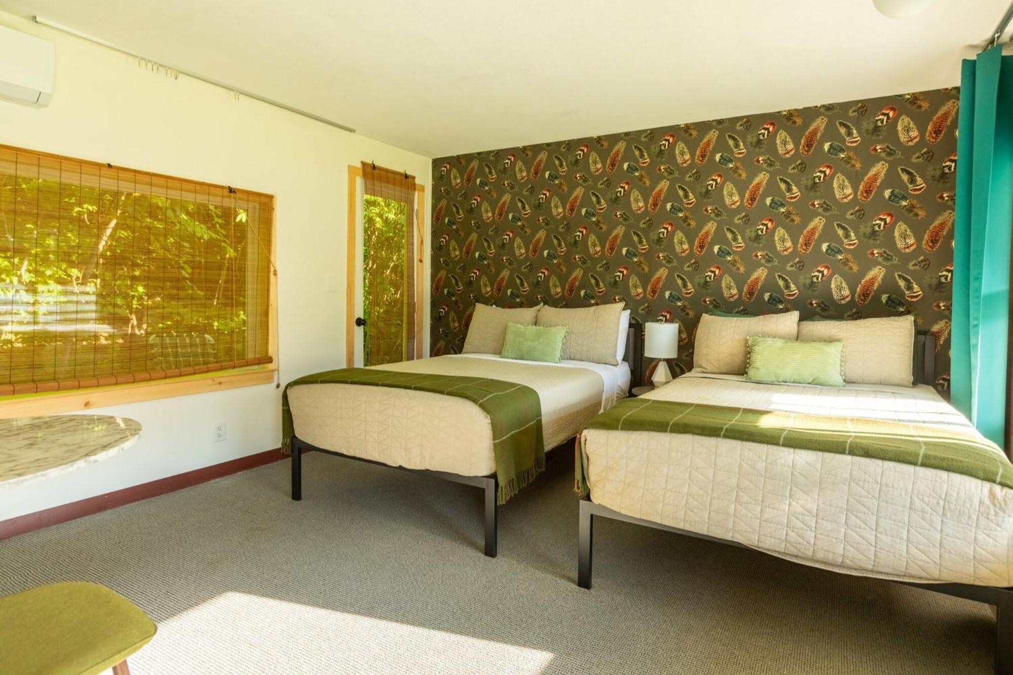 The Springs Motel New Ashford Bagian luar foto