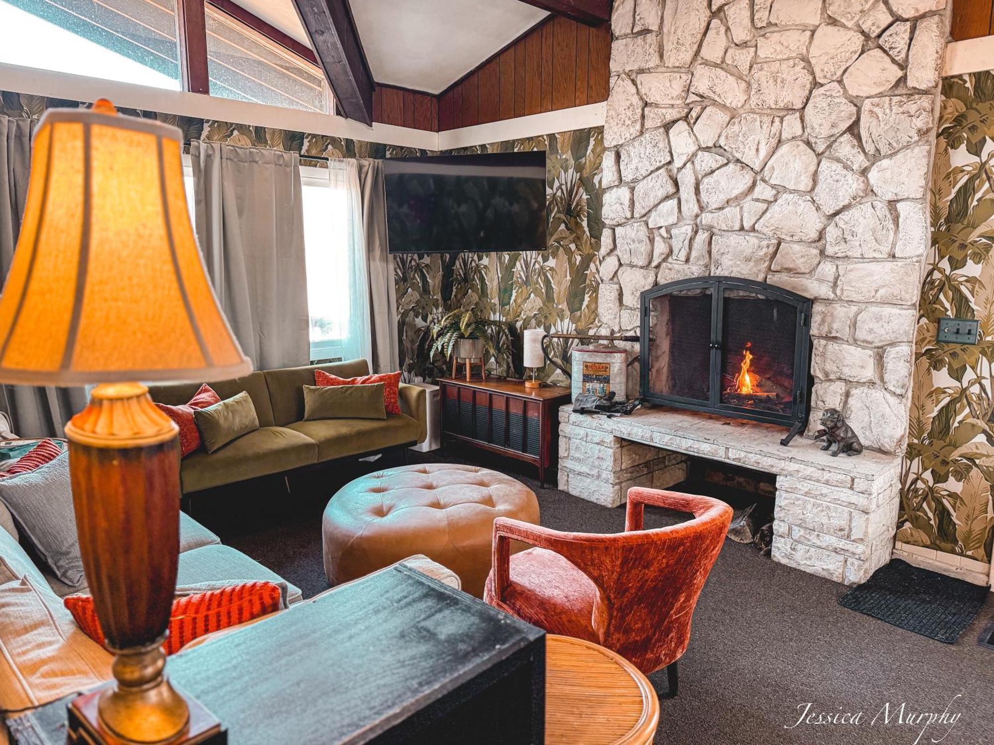 The Springs Motel New Ashford Bagian luar foto