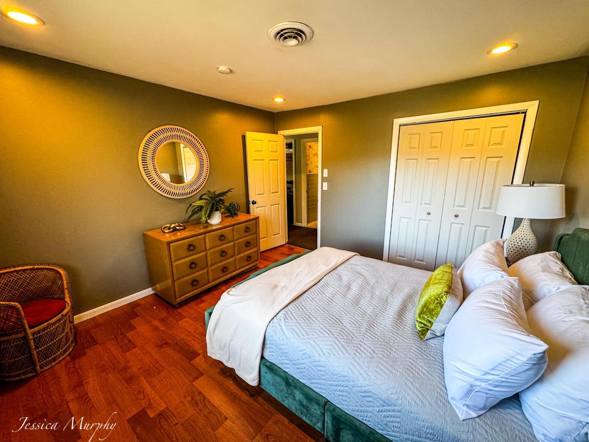 The Springs Motel New Ashford Bagian luar foto